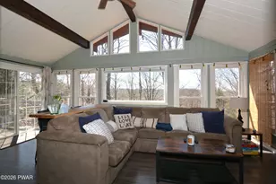 122 Ruffed Grouse Dr, Greentown, PA 18426 - Photo 9