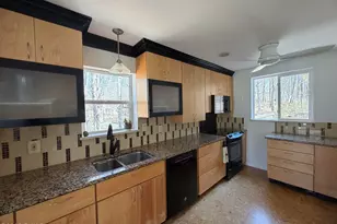 102 Comstock Dr, Lords Valley, PA 18428 - Photo 13