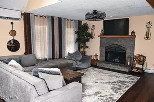 144 Eisenhower Dr, Lords Valley, PA 18428 - Photo 5