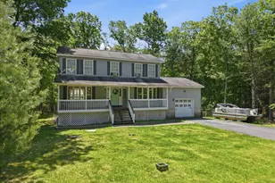 126 Bernadette Dr, Dingmans Ferry, PA 18328 - Photo 3