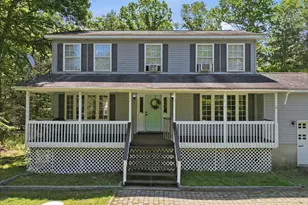126 Bernadette Dr, Dingmans Ferry, PA 18328 - Photo 5