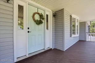 126 Bernadette Dr, Dingmans Ferry, PA 18328 - Photo 7