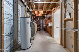 157 Mountain Lake Dr, Dingmans Ferry, PA 18328 - Photo 21