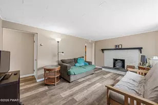 136 Buck Horn Dr, Hawley, PA 18428 - Photo 5