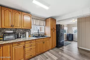 136 Buck Horn Dr, Hawley, PA 18428 - Photo 11