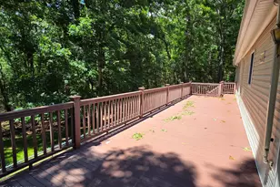 103 Westwood Ln, Hawley, PA 18428 - Photo 11