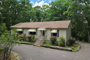 103 Westwood Ln, Hawley, PA 18428 - Photo 3