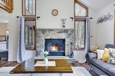 297 Gold Finch Road, Bushkill, PA 18324 - Photo 5