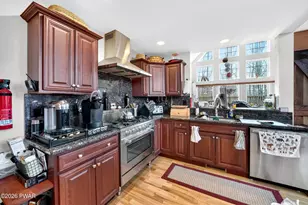 139 Laurel Rd, Lackawaxen, PA 18435 - Photo 9