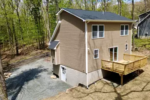 101 Pine Dr, Shohola, PA 18458 - Photo 3