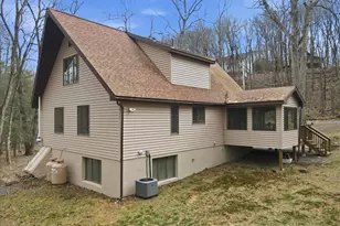 219 Indian Dr, Greentown, PA 18426 - Photo 43