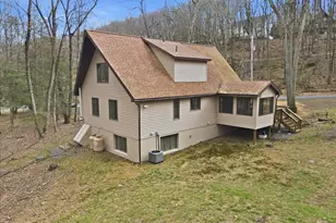 219 Indian Dr, Greentown, PA 18426 - Photo 51