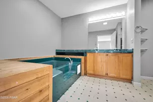 1093 Lancaster Dr, Bushkill, PA 18324 - Photo 27