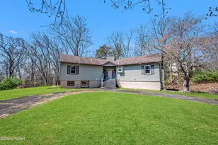 1093 Lancaster Dr, Bushkill, PA 18324 - Photo 5