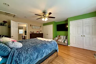 408 Chestnut Ave, Hawley, PA 18428 - Photo 17