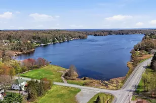 364 E Shore Dr, Lake Ariel, PA 18436 - Photo 3