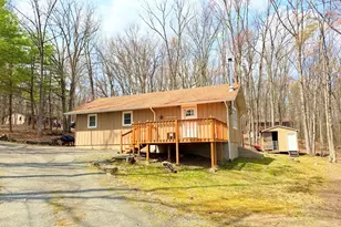 239 Fawn Lake Dr, Hawley, PA 18428 - Photo 3