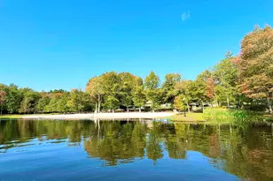 239 Fawn Lake Dr, Hawley, PA 18428 - Photo 9