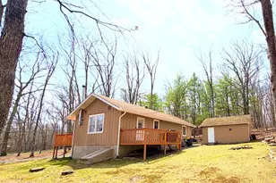 239 Fawn Lake Dr, Hawley, PA 18428 - Photo 5