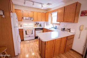63 Ridgeview Dr, Lake Ariel, PA 18436 - Photo 11