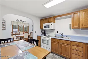 212 Bluebird Ct, Lakeville, PA 18438 - Photo 19