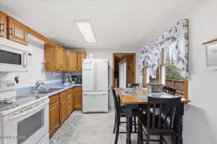 212 Bluebird Ct, Lakeville, PA 18438 - Photo 15
