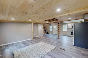 161 Ledgeway Dr, Dingmans Ferry, PA 18328 - Photo 9