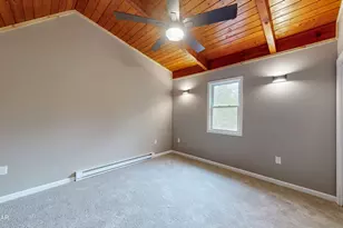 161 Ledgeway Dr, Dingmans Ferry, PA 18328 - Photo 17