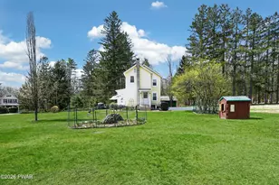 102 Rocky View Dr, Hawley, PA 18428 - Photo 15