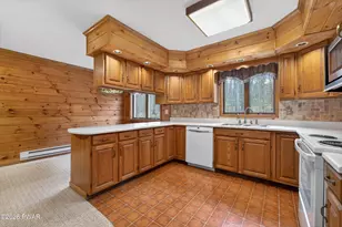 126 Meadow View Cir, Shohola, PA 18458 - Photo 13