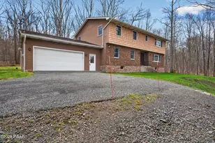 126 Meadow View Cir, Shohola, PA 18458 - Photo 5