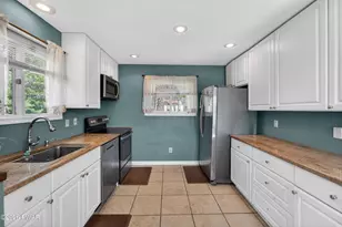 168 Edinburgh Rd, Bushkill, PA 18324 - Photo 9