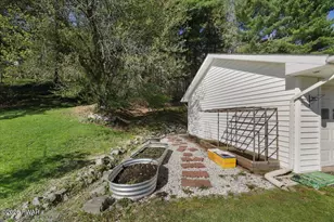 1843 Parkway Dr, Honesdale, PA 18431 - Photo 7
