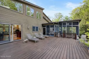 804 Ranch Ct, Lords Valley, PA 18428 - Photo 5