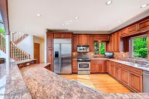 804 Ranch Ct, Lords Valley, PA 18428 - Photo 9