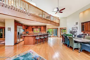 804 Ranch Ct, Lords Valley, PA 18428 - Photo 11