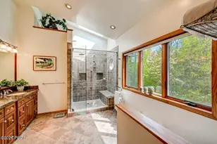 804 Ranch Ct, Lords Valley, PA 18428 - Photo 23