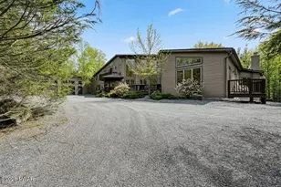 804 Ranch Ct, Lords Valley, PA 18428 - Photo 65