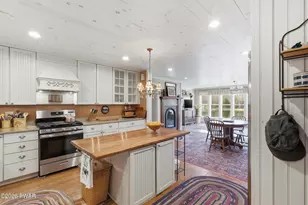192 Fallsdale Rd, Milanville, PA 18443 - Photo 15
