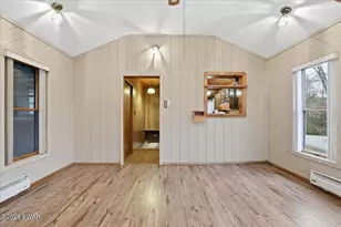 2374 Crest View Rd, Lake Ariel, PA 18436 - Photo 27