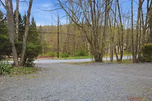 2374 Crest View Rd, Lake Ariel, PA 18436 - Photo 85
