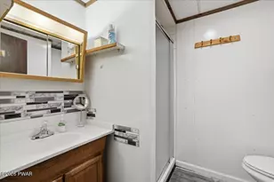 2374 Crest View Rd, Lake Ariel, PA 18436 - Photo 65