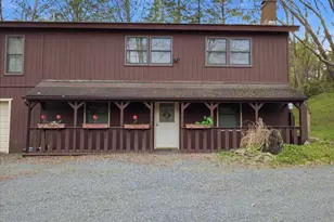 2374 Crest View Rd, Lake Ariel, PA 18436 - Photo 9