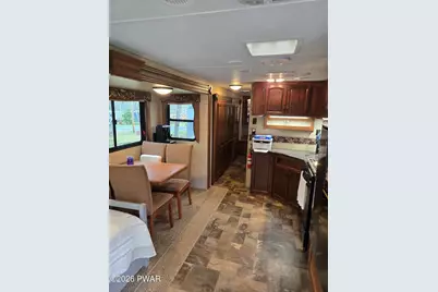 174 Deer Run, Milford, PA 18337 - Photo 3
