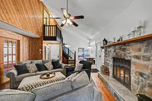 250 Falling Waters Blvd, Lackawaxen, PA 18435 - Photo 9