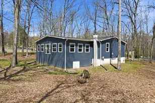 108 Cloud Crest Dr, Hawley, PA 18428 - Photo 3