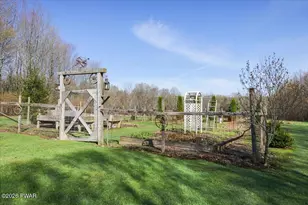 103 Como Rd, Lakewood, PA 18439 - Photo 11
