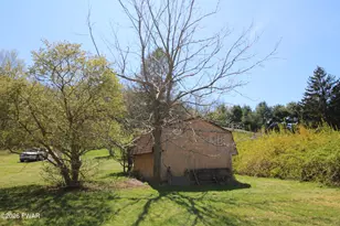 391 Butternut Rd, Newfoundland, PA 18445 - Photo 27