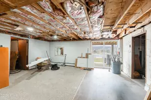 6 Short St, Carbondale, PA 18407 - Photo 25