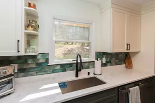 154 N Lk Shr Dr, Dingmans Ferry, PA 18328 - Photo 9